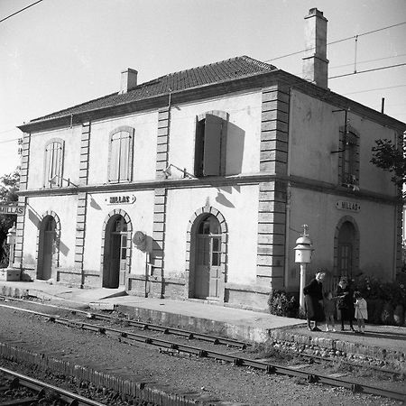 La Gare De Millas Chambres D'Hotes Luaran gambar