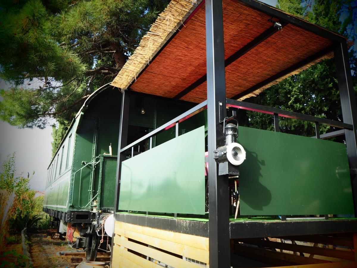 La Gare De Millas Chambres D'Hotes Luaran gambar