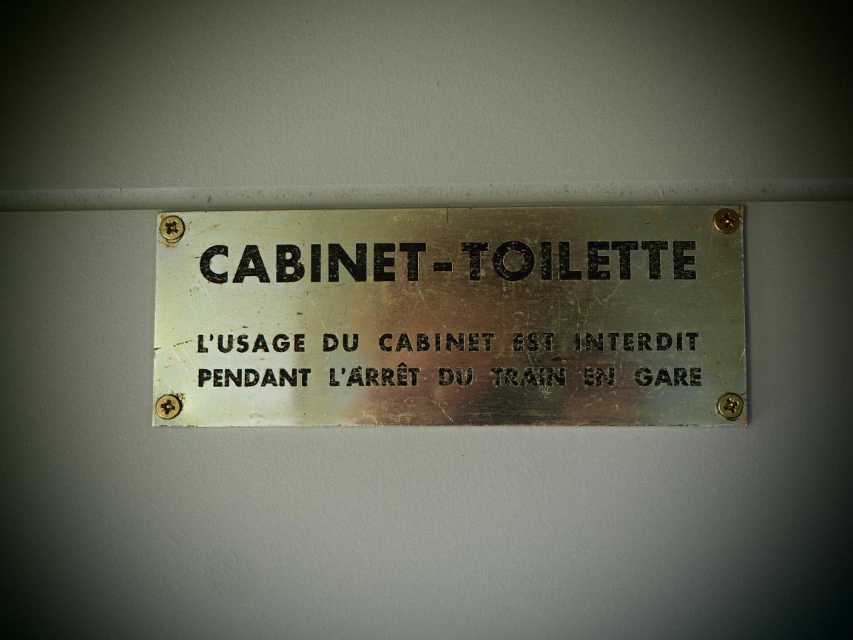 La Gare De Millas Chambres D'Hotes Luaran gambar
