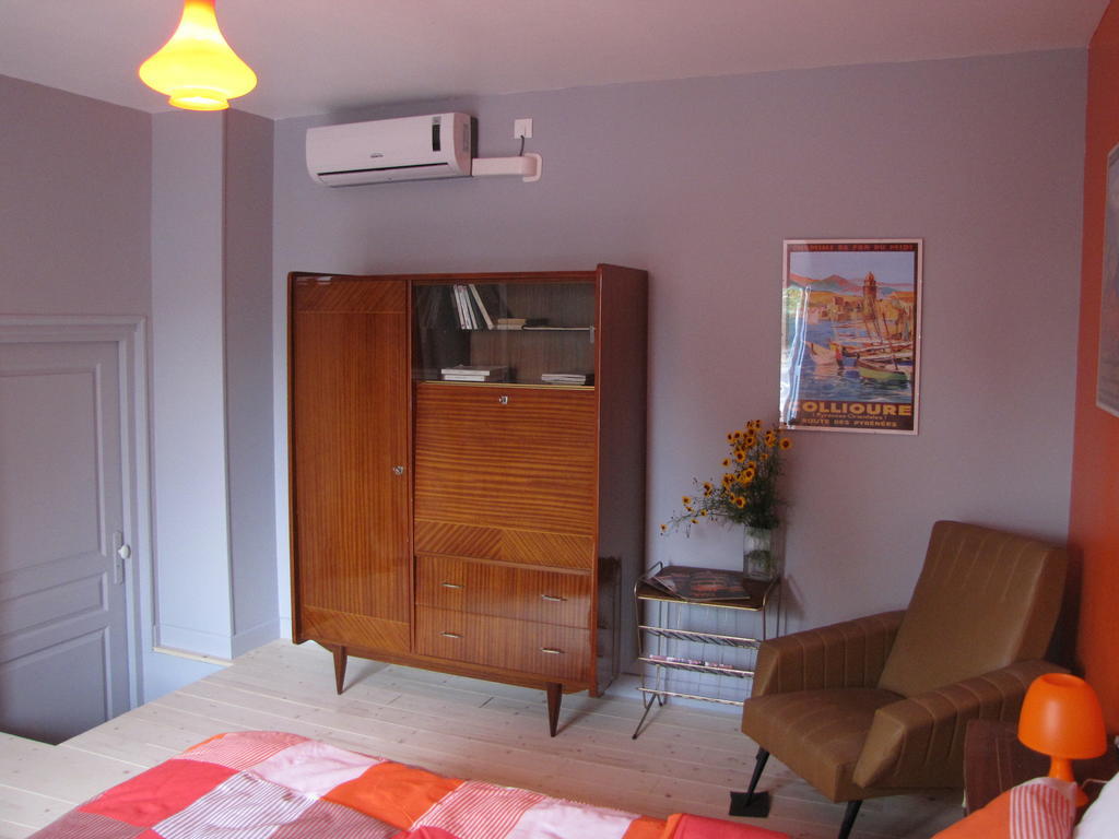La Gare De Millas Chambres D'Hotes Bilik gambar